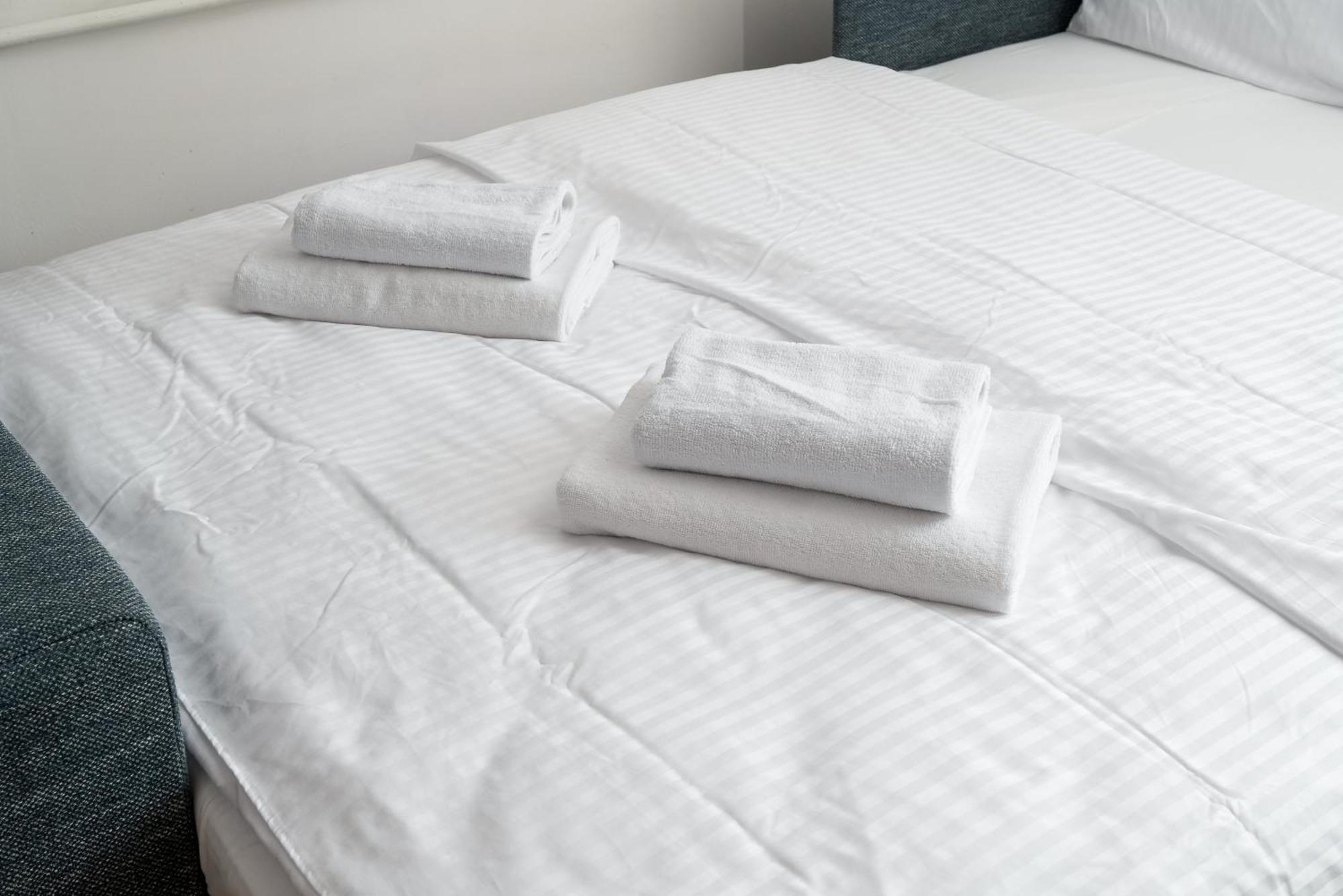 Metro Raclawicka Snug Apartament *
