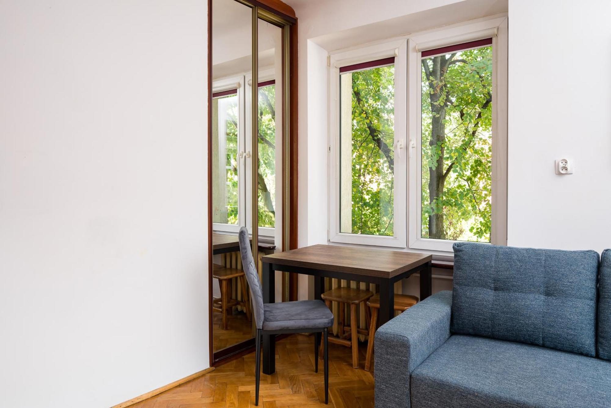 Metro Raclawicka Snug Apartament